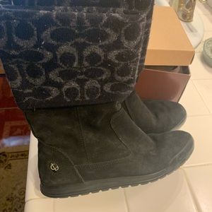 Coach boots